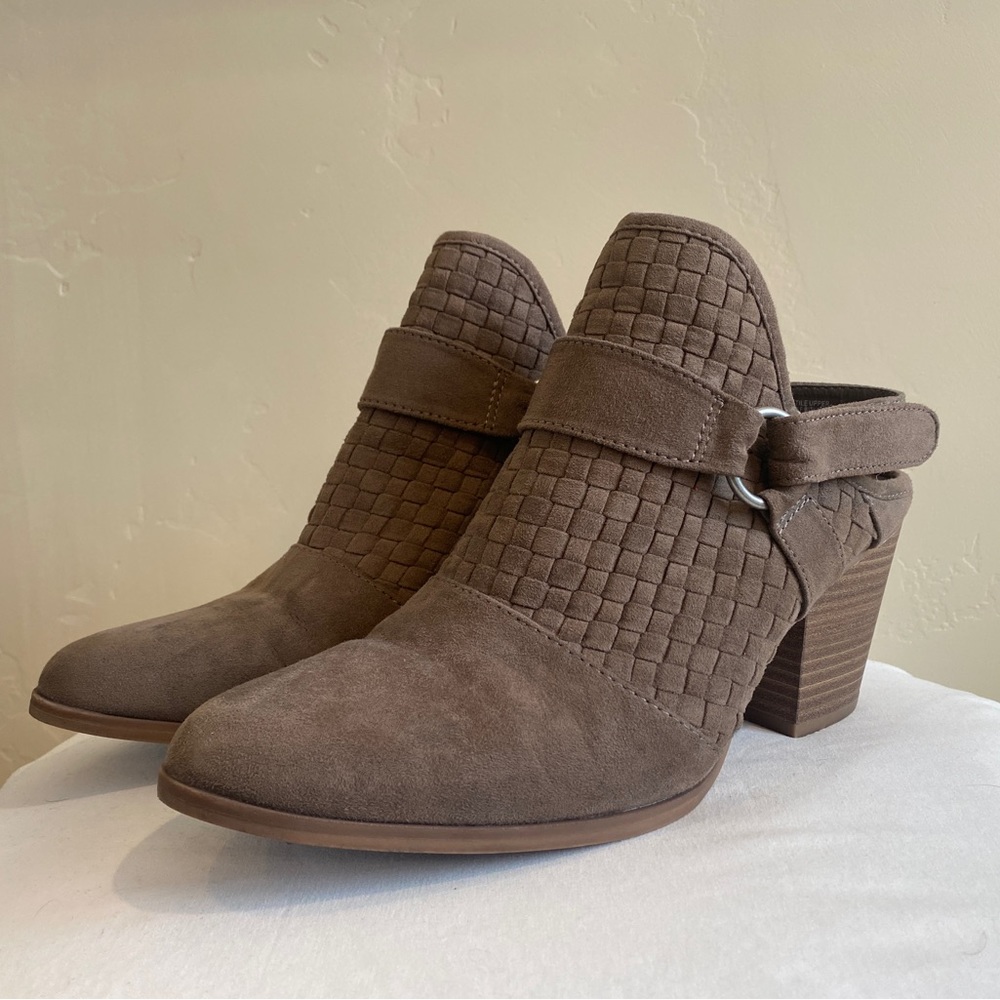 Universal Thread Booties with Heel Strap - Size 11